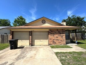 Building Photo - 2008 Dickens Dr