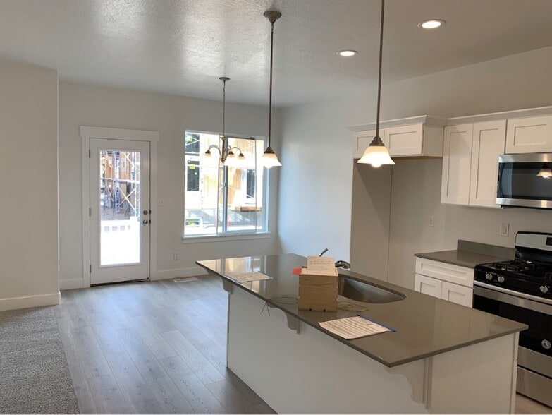 Building Photo - 3740 W 2380 N