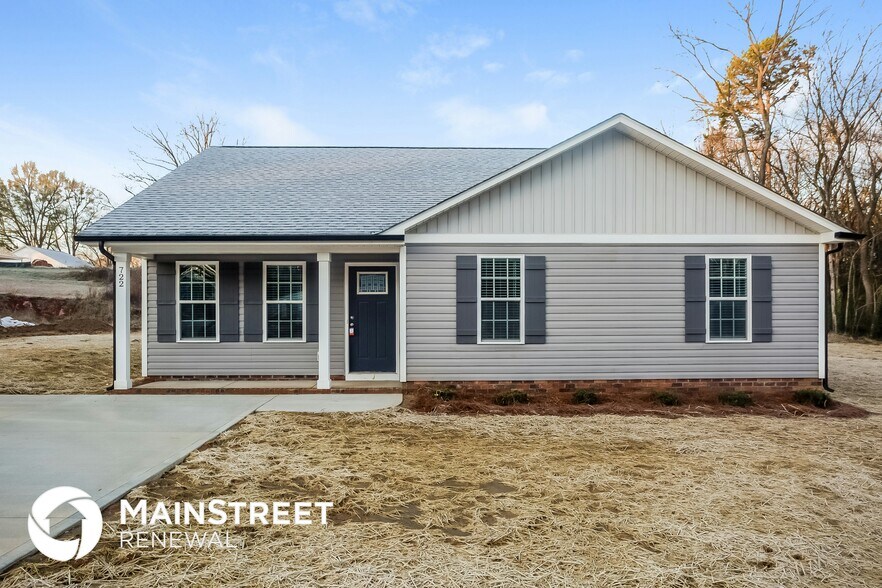 Building Photo - 722 Elizabeth St SW