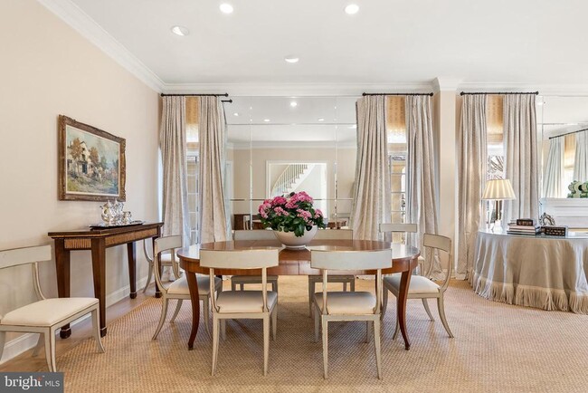 Building Photo - 7440 Old Maple Square