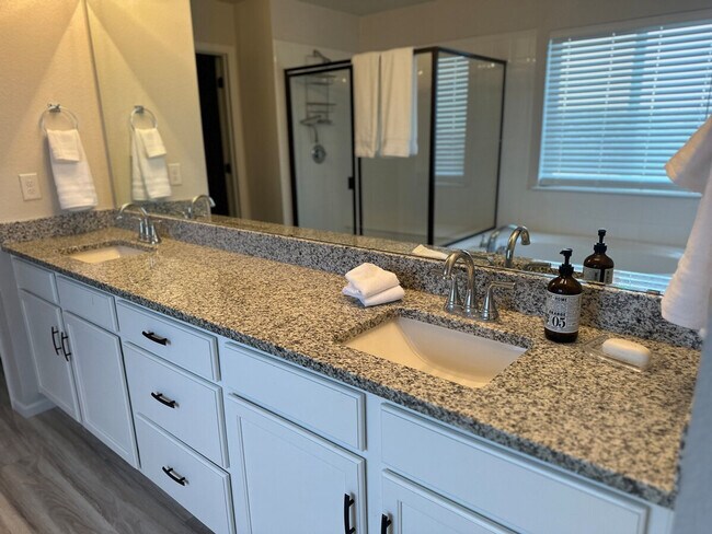 Building Photo - 3468 Arlen Way