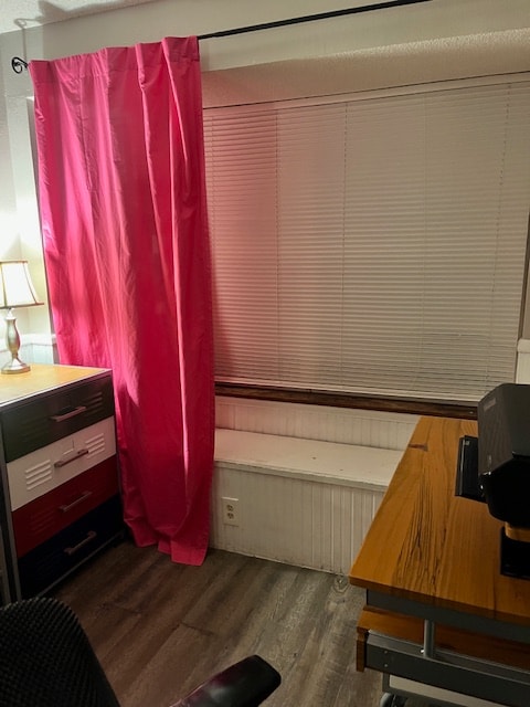 Building Photo - 23130 Dover Dr