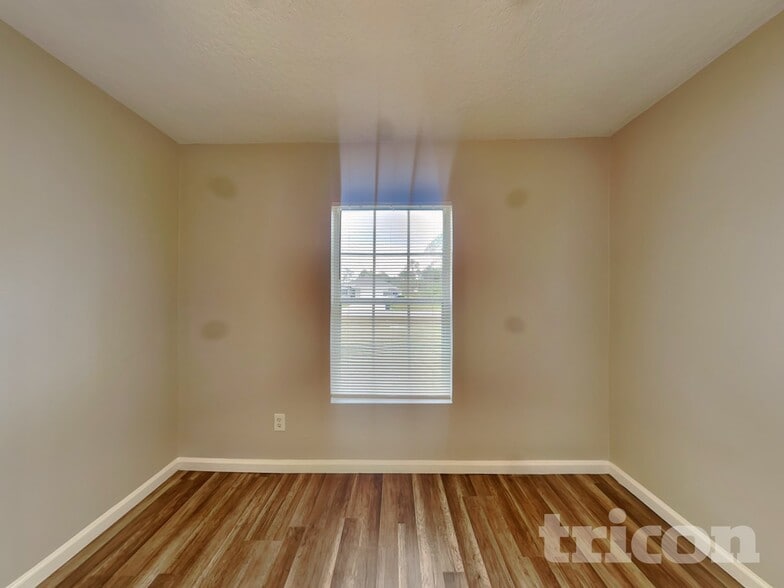 Building Photo - 13 Slocum Path