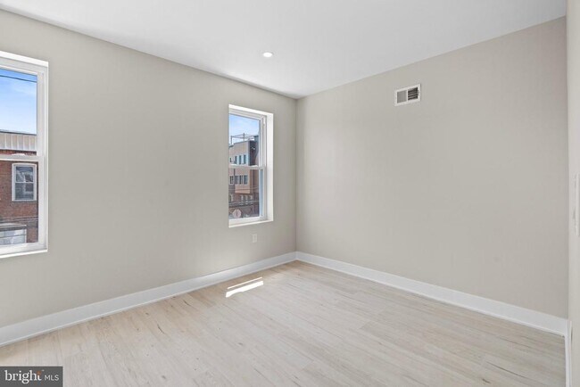 Building Photo - 1626 S 24th St