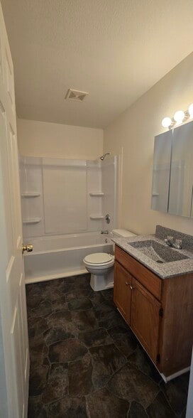 Building Photo - 2821 Mexico Gravel Rd