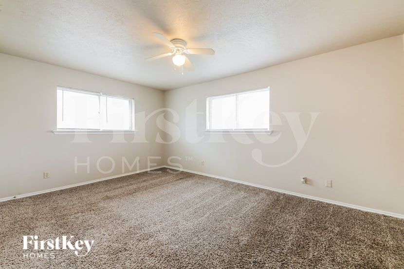 Building Photo - 4301 Augusta Dr