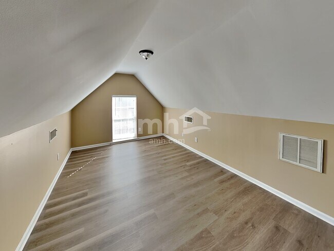 Building Photo - 9319 Stawell Dr