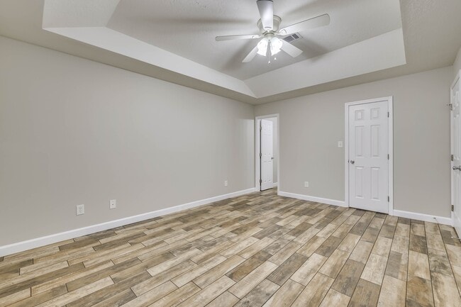 Building Photo - 219 Lynbrook Way