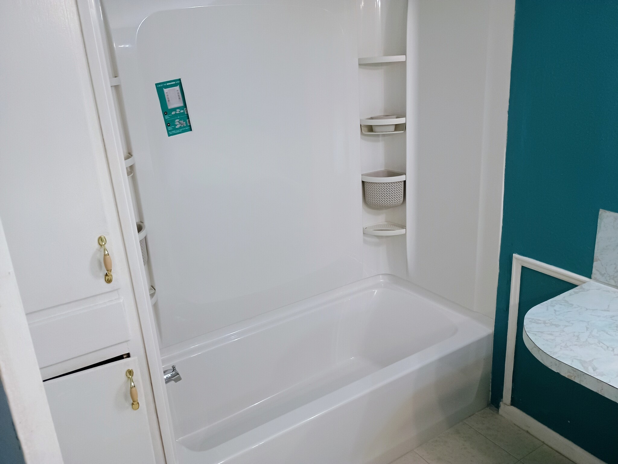 Bathroom 2 - 1620 Landry Dr