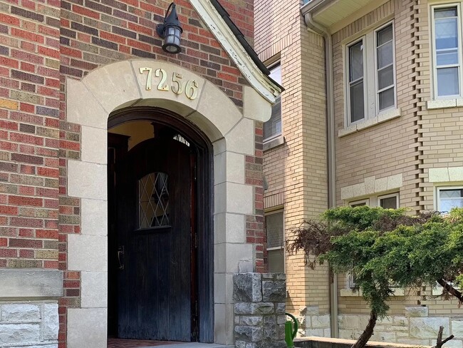 Building Photo - 7256 Pershing Ave