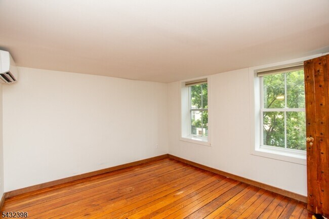 Building Photo - 54 Coryell St