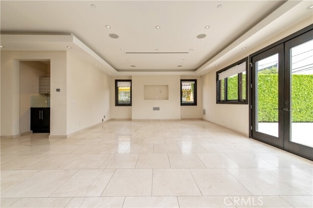 Building Photo - 268 S Clark Dr