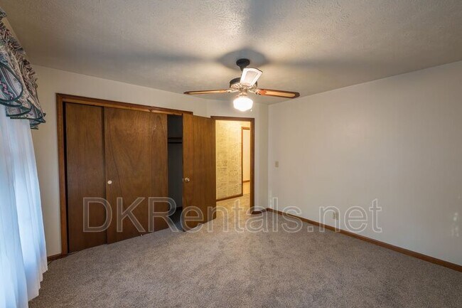 Building Photo - 6822 Wallis Rd