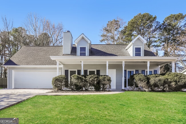 Primary Photo - 369 Hillridge Dr