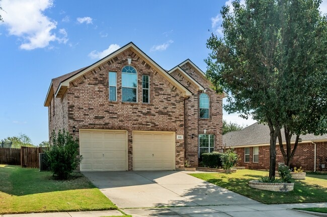 Building Photo - 513 Renee Dr