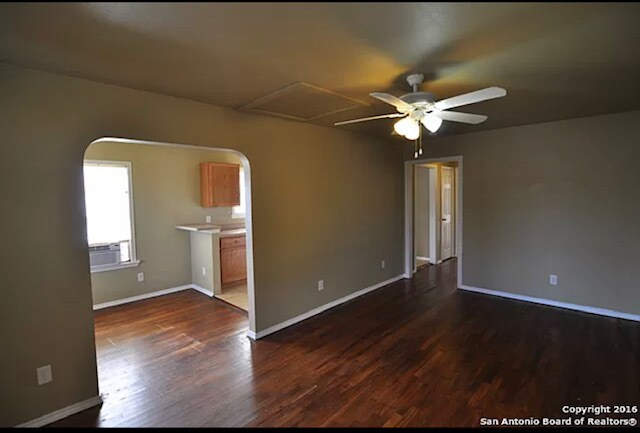 living - 1802 Texas Ave