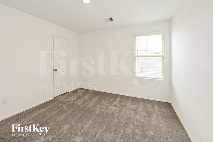 Building Photo - 6221 Arcadia Sound Ln