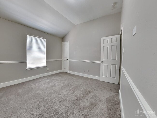 Building Photo - 22822 Brafferton Ln