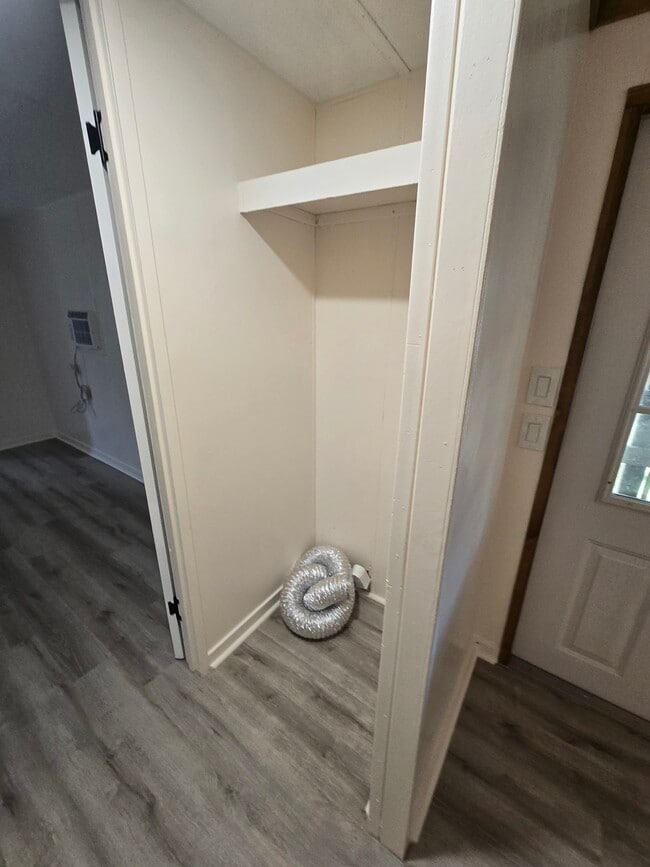 Building Photo - 960 N Rock Crusher Rd