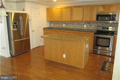 Building Photo - 178 Goldsborough Dr