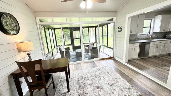 Building Photo - 782 Pine Shores Cir