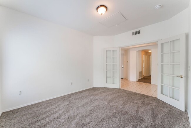 Building Photo - Beautiful, upgraded 2 story townhouse unit...