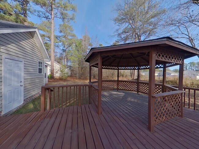 Building Photo - 500 Rockhaven Dr