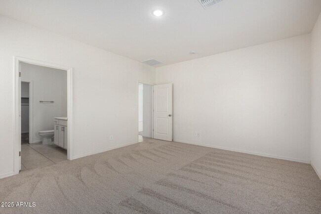 Building Photo - 5722 W Coplen Farms Rd