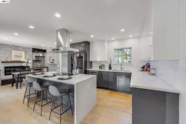 Building Photo - 1158 Polson Cir