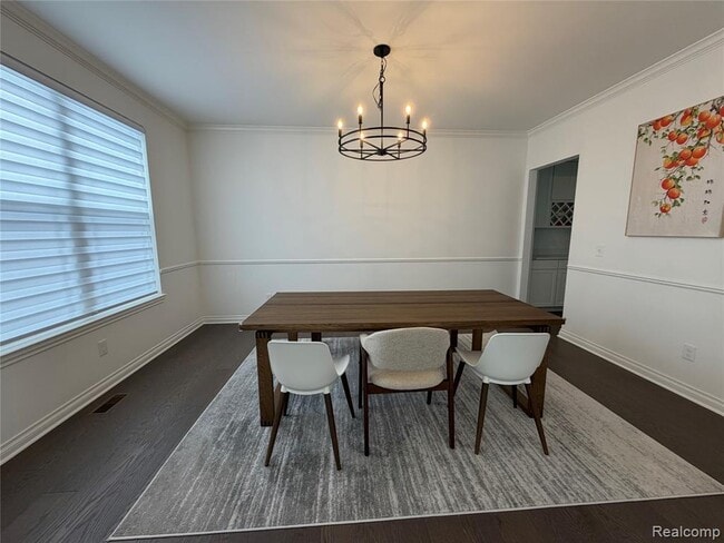 Building Photo - 51360 Whispering Rdg Dr