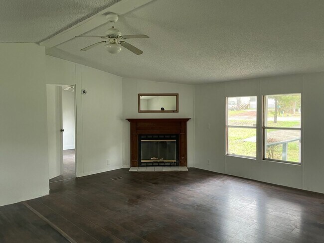 Building Photo - 4439 Lost Pine