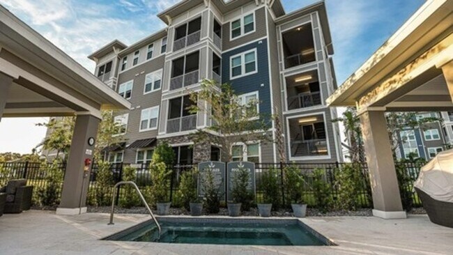 Building Photo - 2701 Dunedin Commons Pl