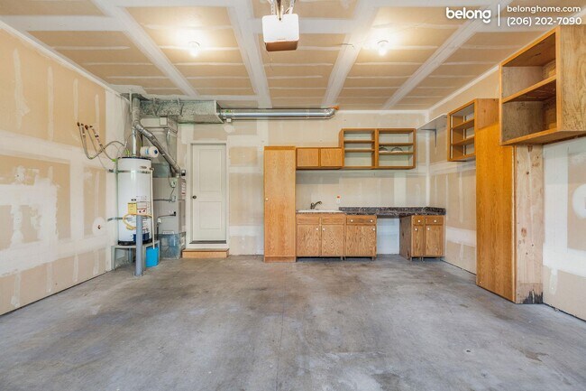 Building Photo - 11411 SE 259th St