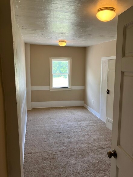 Bedroom 1 - N8129 Franklin Rd
