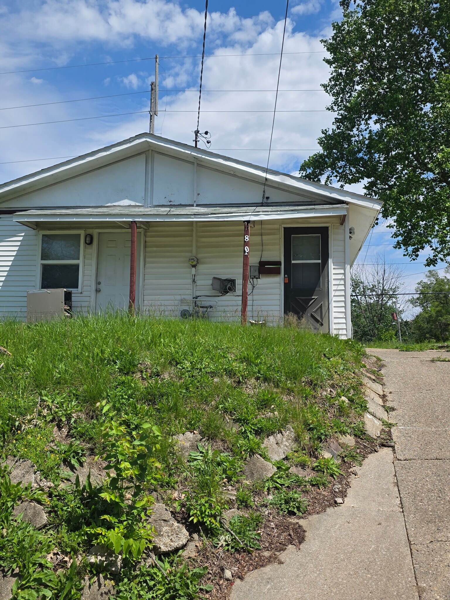 Building Photo - 801 Cantrell Heights St