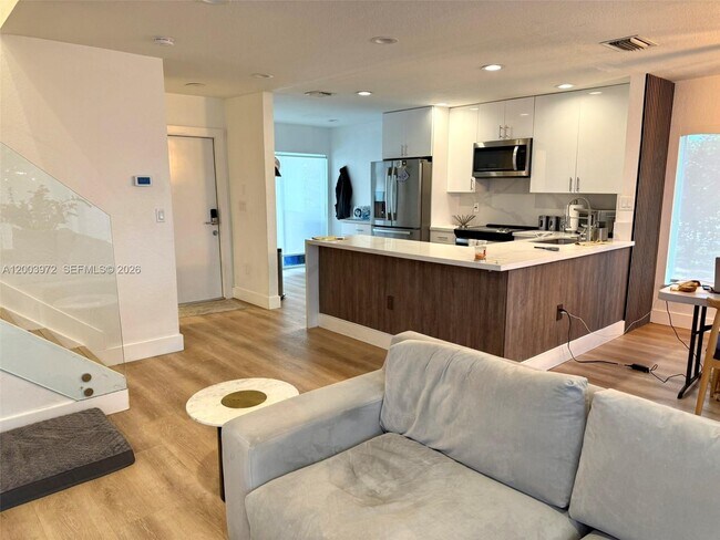 Building Photo - 6420 NW 109th Ave