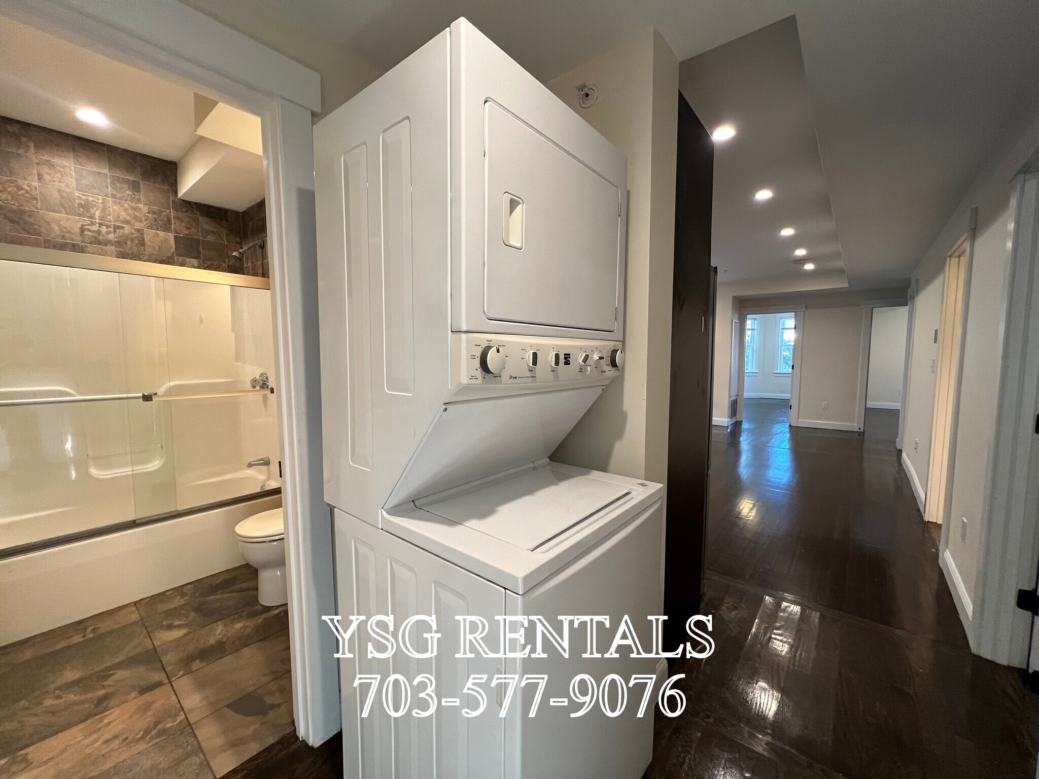 Building Photo - 194 Hillside St