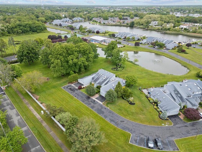 Building Photo - 34 Harbor Dr
