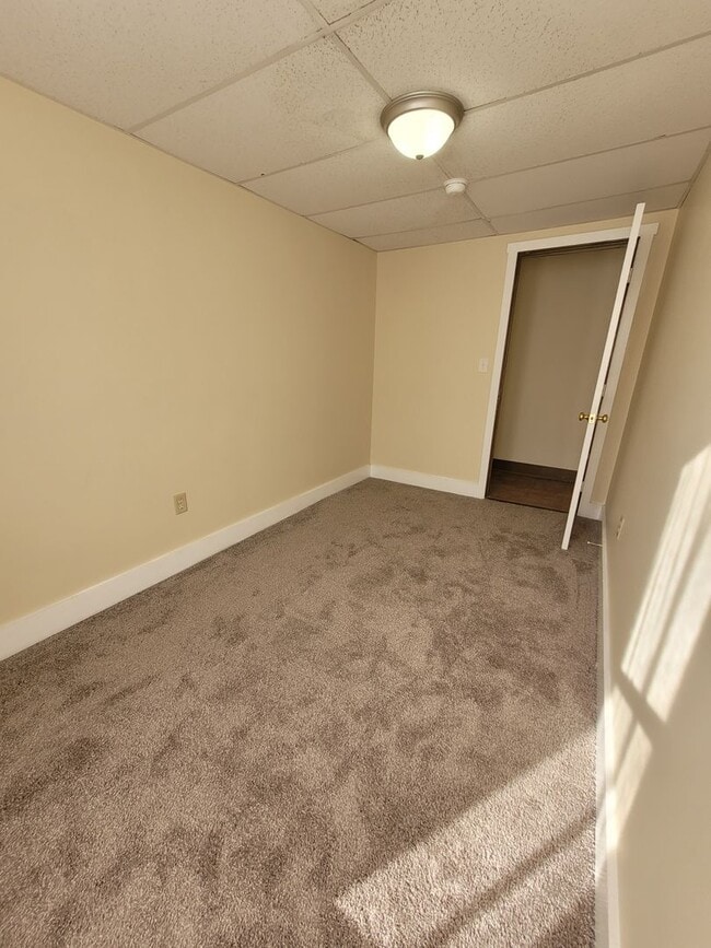 Building Photo - 52-54 East Chestnut Street