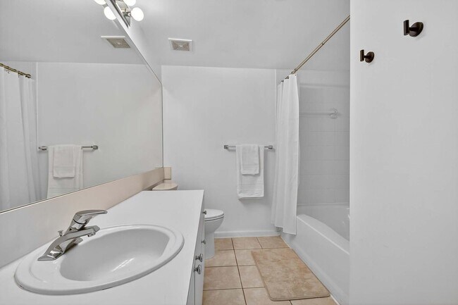 Building Photo - 11740 St Andrews Place