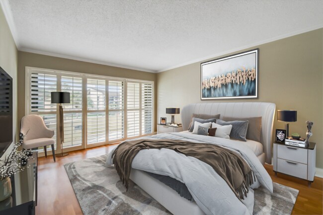 Building Photo - 1117 Marine Way E