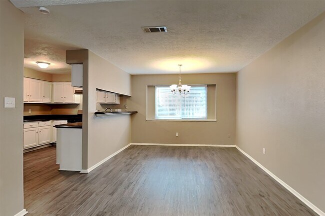 Building Photo - 9906 Dornoch Dr