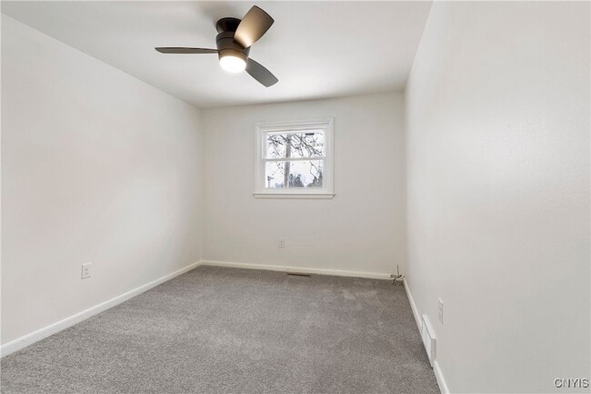 Building Photo - 25 Mcpherson St