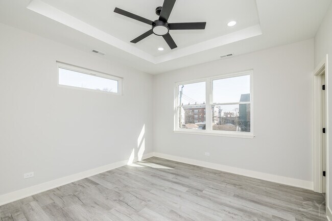 Building Photo - 2720 W 23rd St