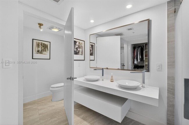 Building Photo - 92 SW 3rd St