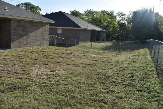 Building Photo - 316 Elbert Ln