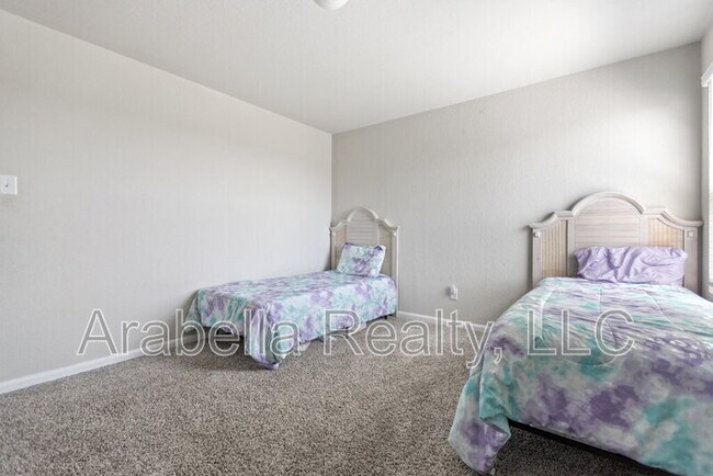 Building Photo - 7002 Flint Cyn