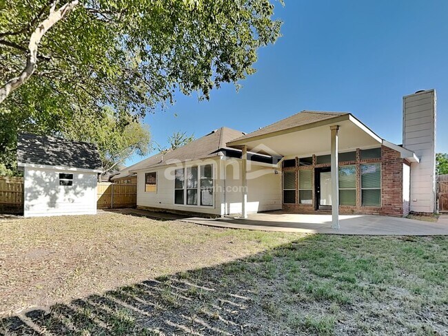 Building Photo - 217 Dartmouth Dr