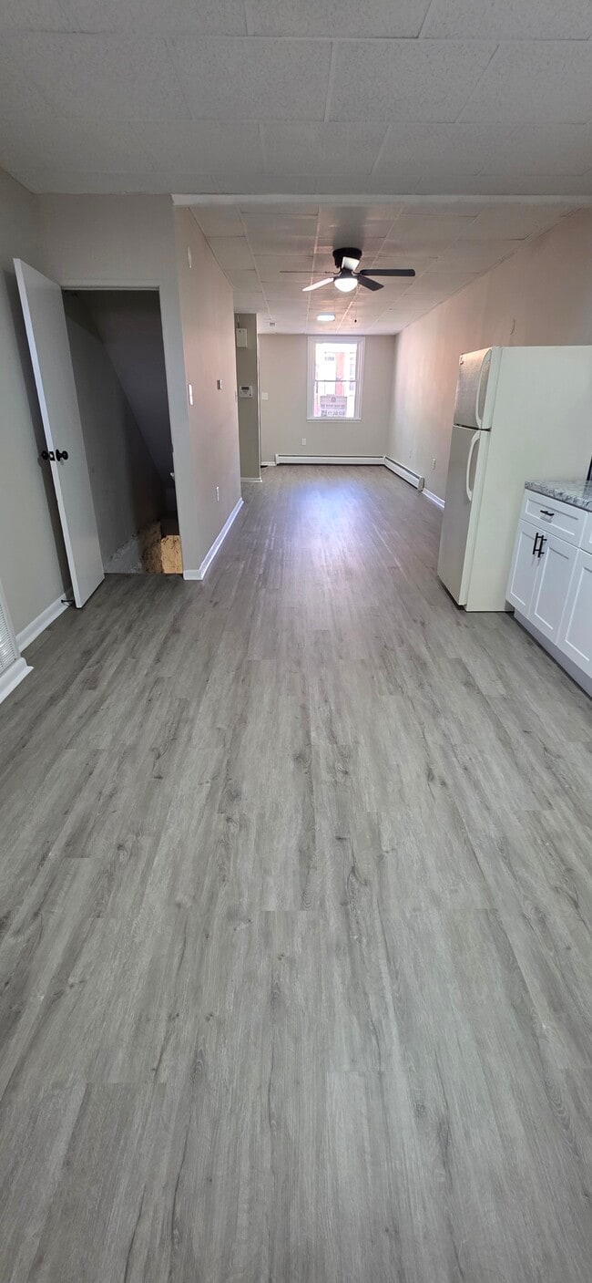 Building Photo - 1626 Ashburton St