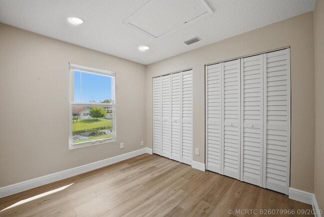 Building Photo - 1033 Goldenrod Rd